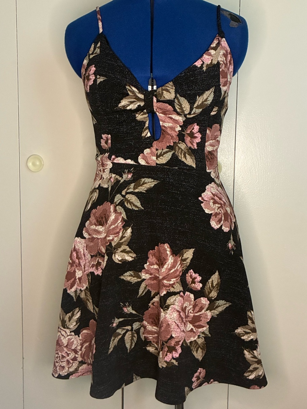 Floral Keyhole Dress